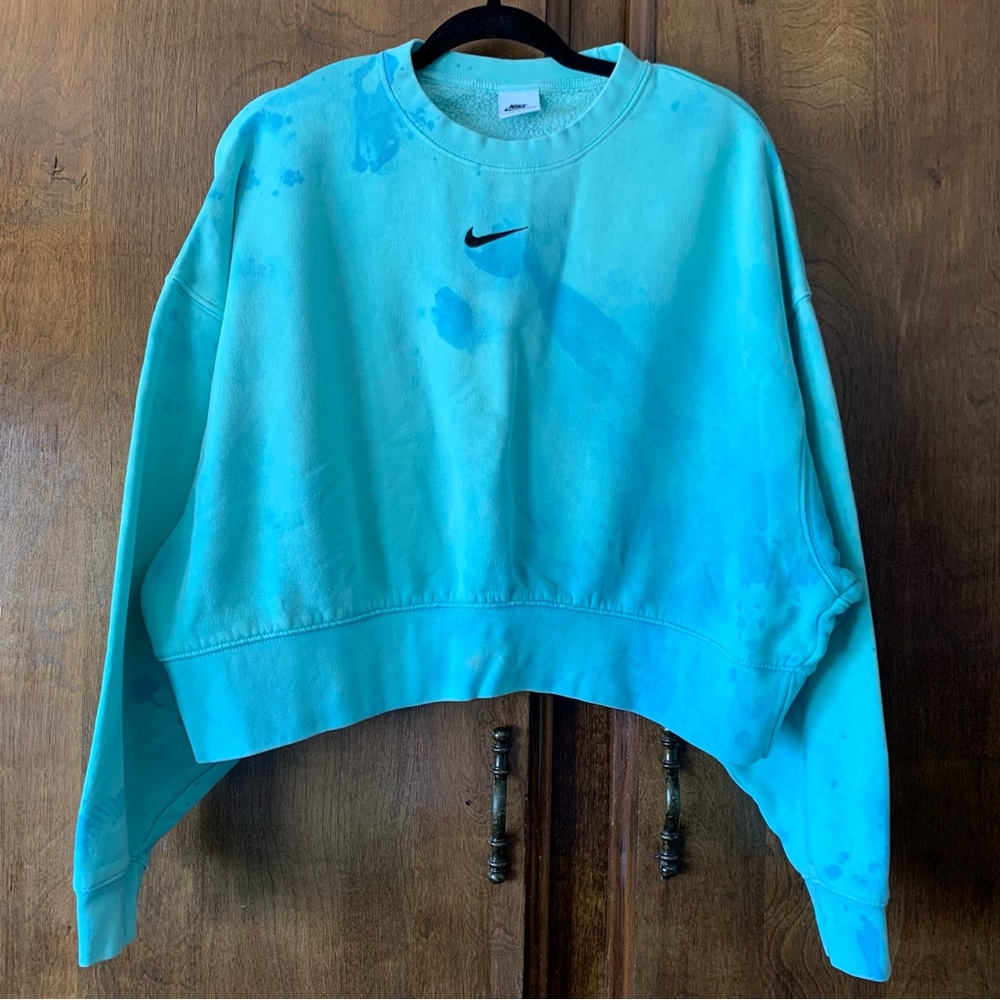 Nike Women's Aqua Cropped Oversized Crewneck Sweatshirt